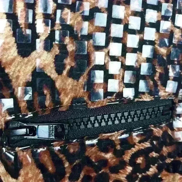 Nabi Leopard Print Fitted Sparkly Sequin Evening Jacket - Picture 4 of 5